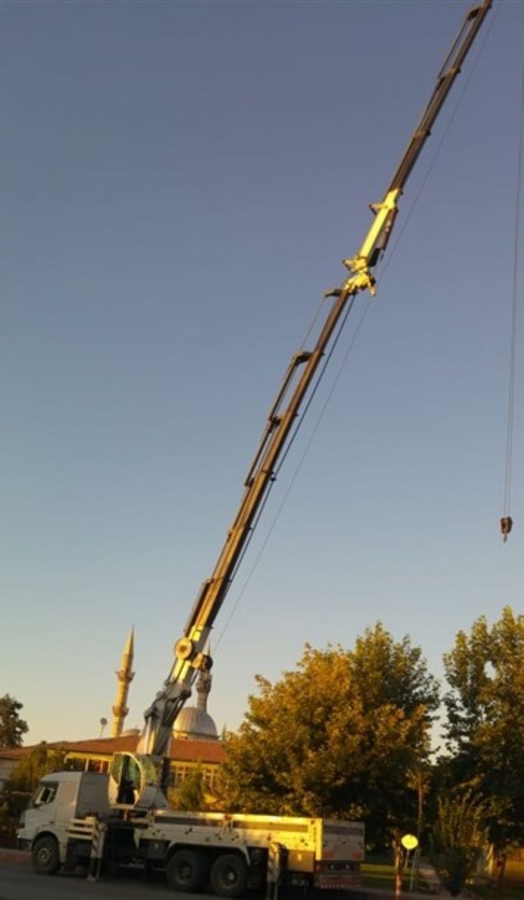 Satılık 2.el 35 Tonluk Çift Kırma Vinç Kardelen Vinç