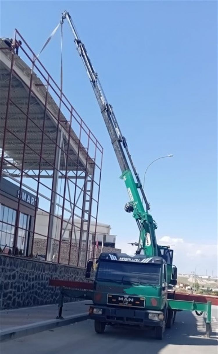2.el sıfır ayarında az kullanılmış 10 tonluk vinç satılık vinç Konya