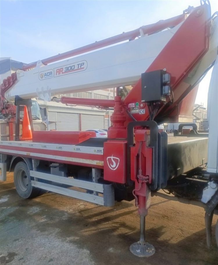 Satılık 30 Metre Sepetli Platform 2.el Araç Üstü Sepetli Platform