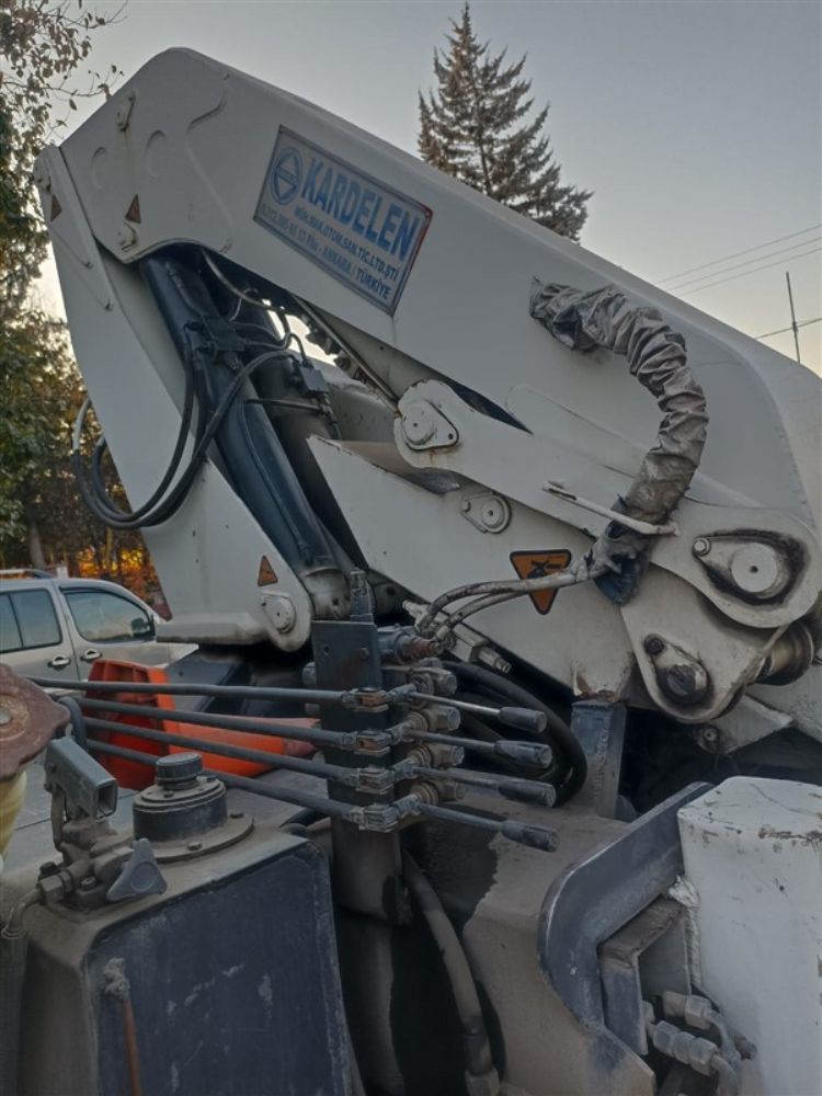 Satılık 8 Tonluk Vinç Tam Katlanır Kayarkasalı Vinç