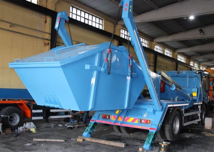 On-board Equipment Production And Sales - Waste Equipment Skiploader- Araç Üstü Ekipman Üretim ve Satış - Atık Ekipman Atlayıcı -