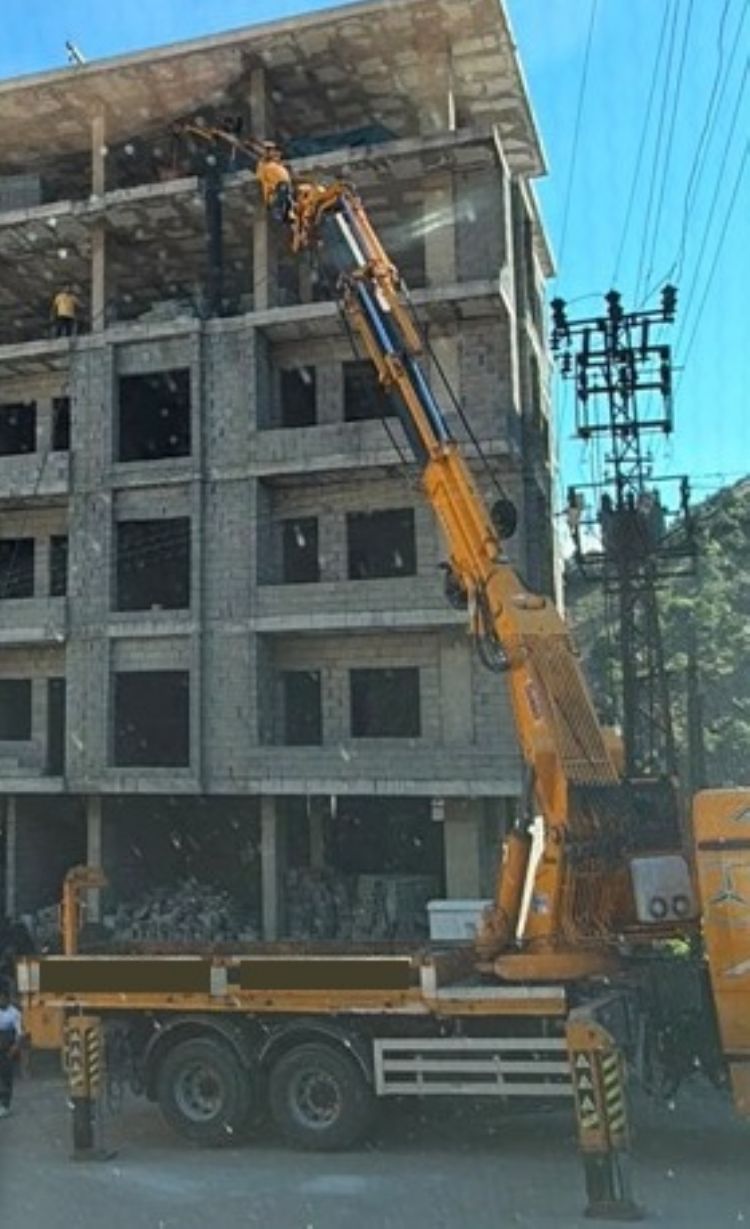 Satılık 35 Tonluk Çift Kırma Kombassan Acar Vinç 2.el Vinç