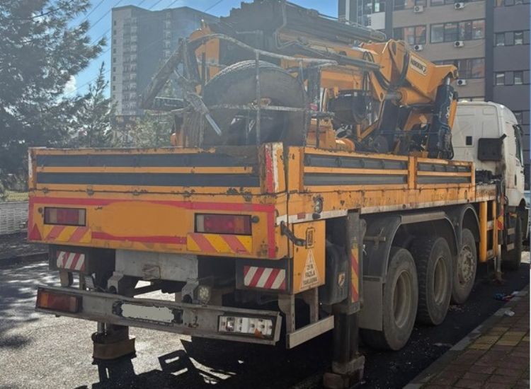 2.el Hidrokon Vinç Satılık 30 Tonluk Çift Kırma Vinç